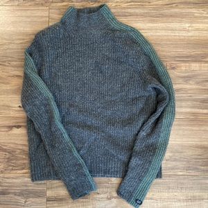 Abercrombie and Fitch Sweater